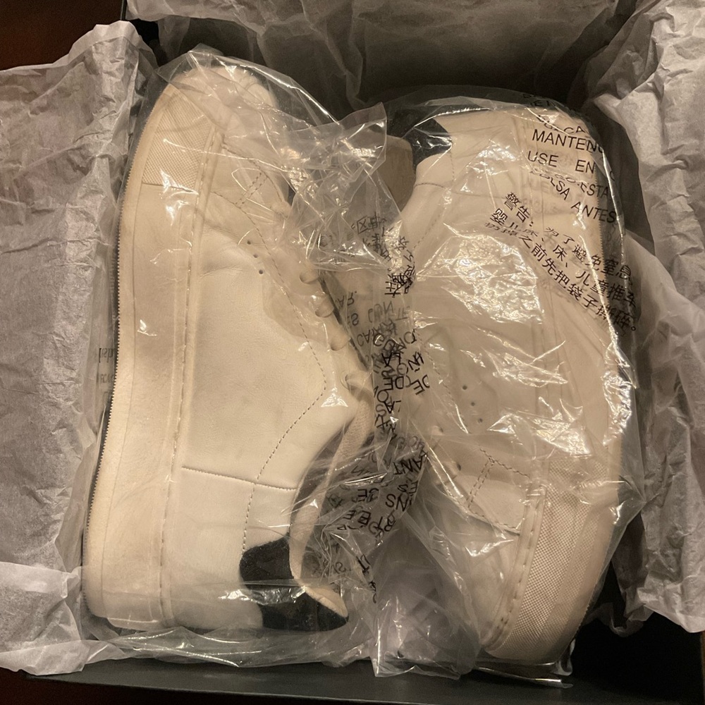 Kurt Geiger London Laney Sneaker              Size 7.5 US / 38 EU - Picture 5 of 9